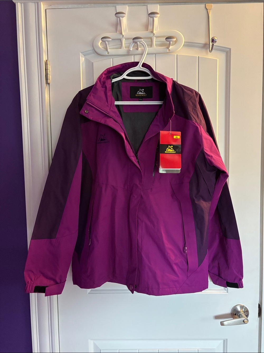 Women's Insulated Ski Jacket - Magenta Purple